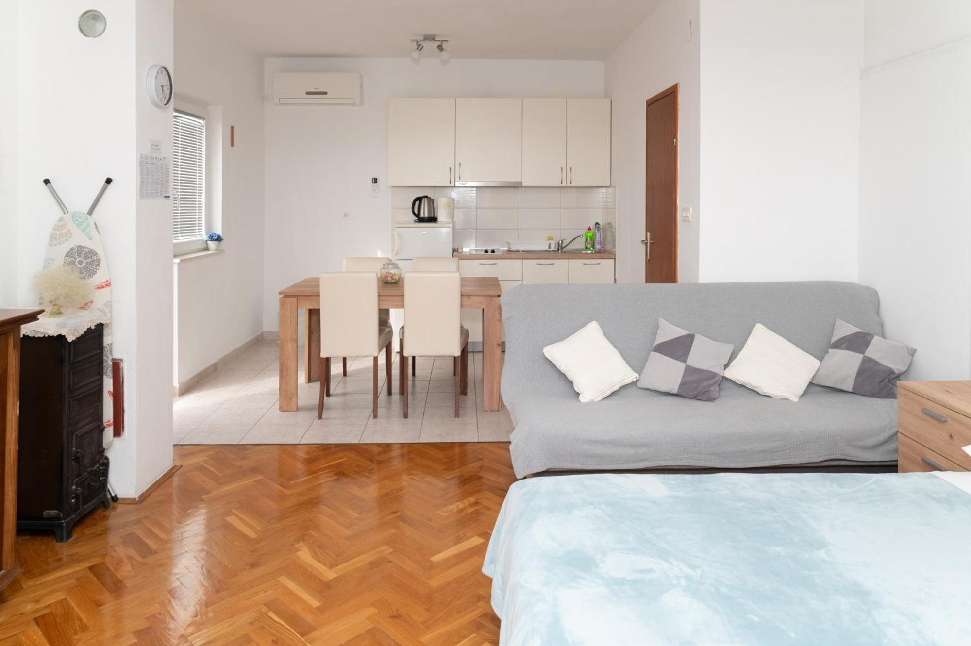 Matic Sonkovic Apartment Skradin